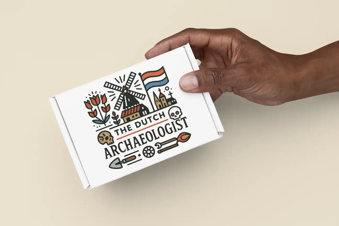 Dutch archaeologist box.
